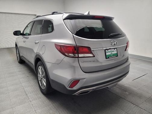 2018 Hyundai SANTA FE SE