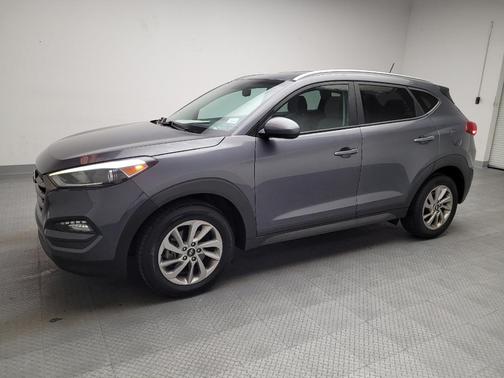 2016 Hyundai TUCSON SE