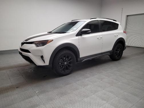 Super White 2018 Toyota RAV4 Adventure