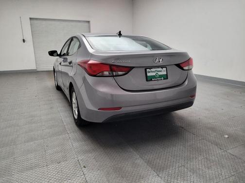 Titanium Gray Metallic 2014 Hyundai ELANTRA SE
