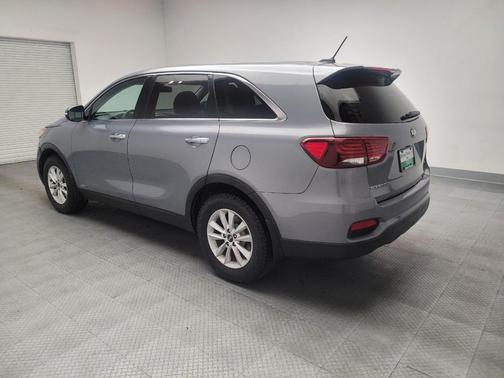 Everlasting Silver 2020 Kia Sorento LX