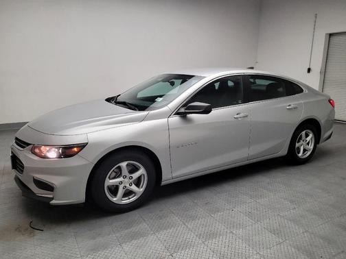 Silver Ice Metallic 2017 Chevrolet Malibu 1LS