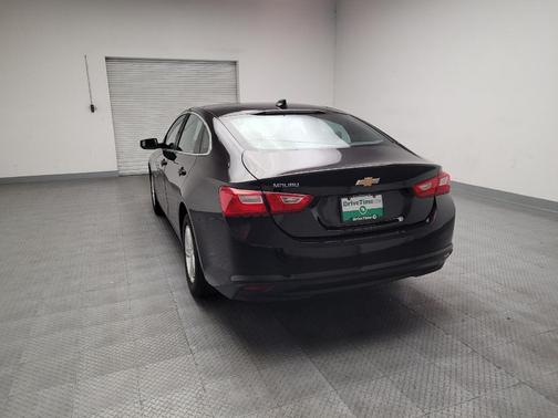 Mosaic Black Metallic 2021 Chevrolet Malibu 1LS