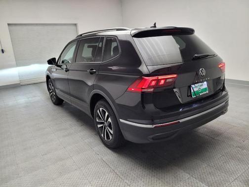 Deep Black Pearl 2022 Volkswagen Tiguan 2.0T S