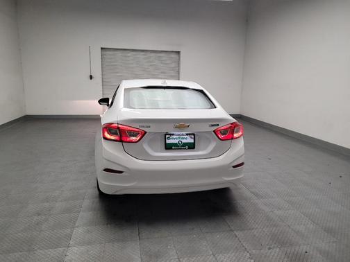 Summit White 2016 Chevrolet Cruze Premier