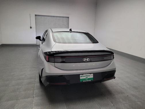Aero Silver 2025 Hyundai SONATA SEL