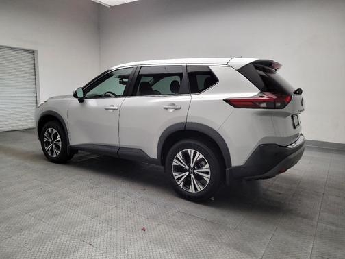 Brilliant Silver Metallic 2022 Nissan Rogue SV