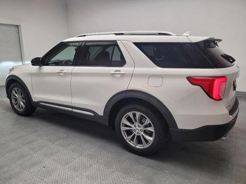 White 2021 Ford Explorer Limited