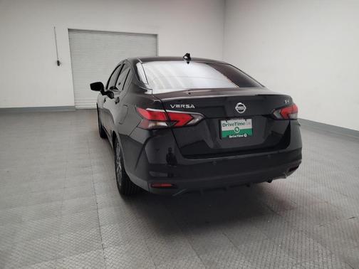 2021 Nissan Versa 1.6 SV