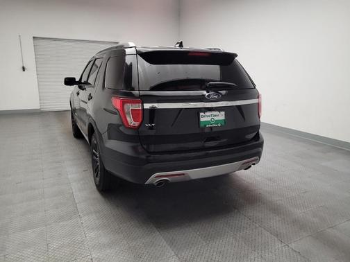 Shadow Black 2017 Ford Explorer XLT