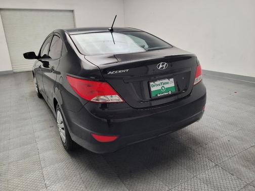 Ultra Black Pearl 2017 Hyundai Accent SE