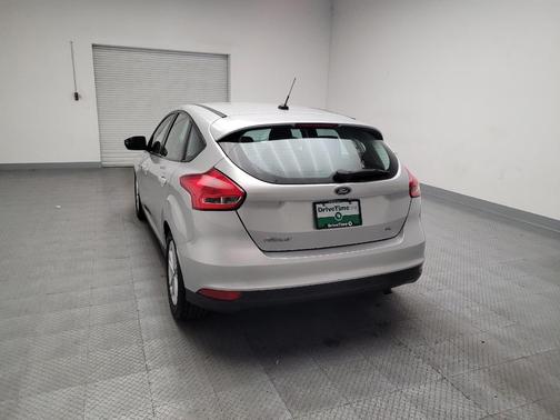 Ingot Silver 2016 Ford Focus SE