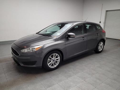 Magnetic Metallic 2017 Ford Focus SE