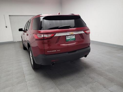 Red 2019 Chevrolet Traverse LT Cloth