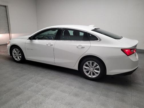 Summit White 2023 Chevrolet Malibu FWD 1LT