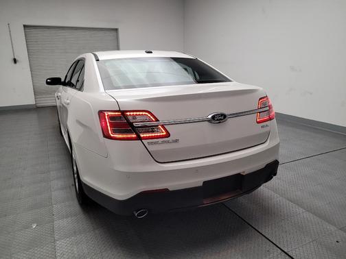 2018 Ford Taurus SEL