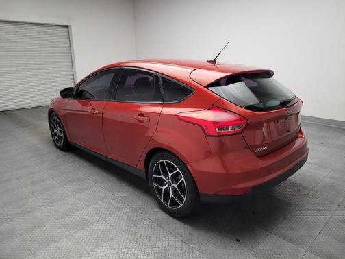 Hot Pepper Red Metallic Tinted Clearcoat 2018 Ford Focus SEL