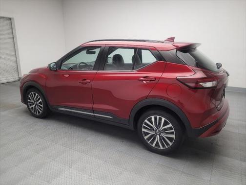 2021 Nissan Kicks SR