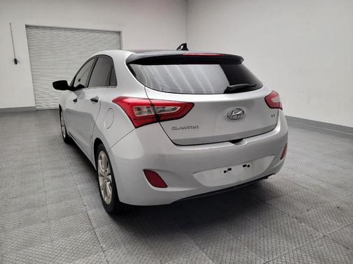 Shimmering Silver 2014 Hyundai Elantra GT Base