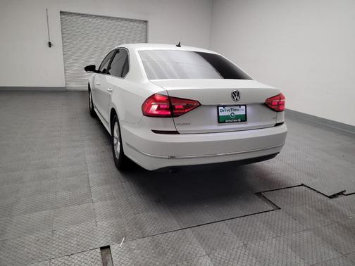 2016 Volkswagen Passat 1.8T S