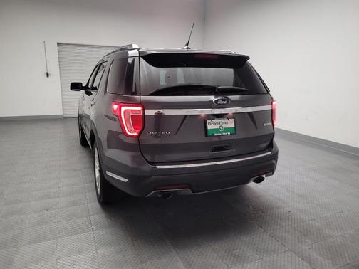 Magnetic Metallic 2018 Ford Explorer Limited