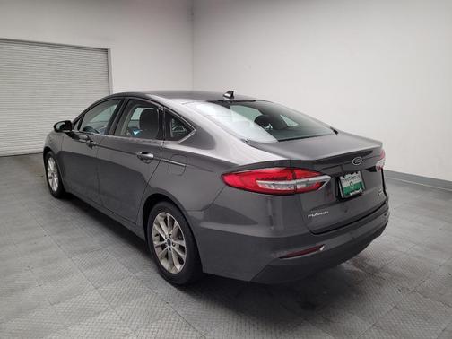 Gray 2019 Ford Fusion SE