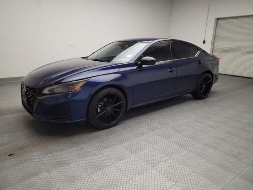 2023 Nissan Altima SR FWD