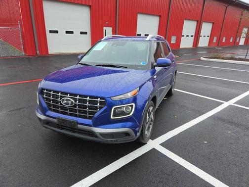 Intense Blue 2022 Hyundai VENUE Limited