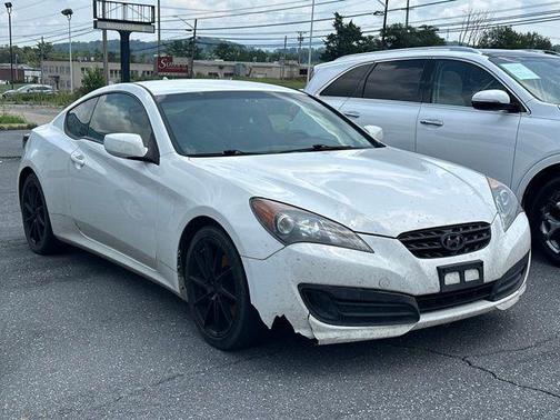 Karussell White 2012 Hyundai Genesis Coupe 2.0T