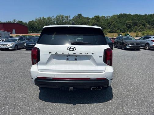 Hyper White 2025 Hyundai PALISADE Calligraphy Night Edition