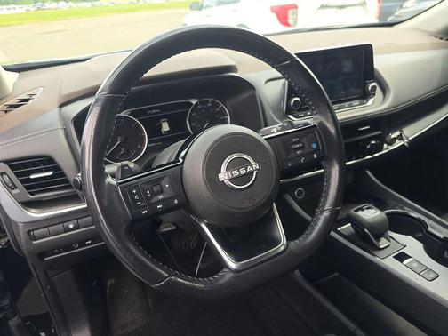 Super Black 2023 Nissan Rogue SV