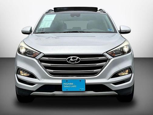 Molten Silver 2017 Hyundai TUCSON Limited