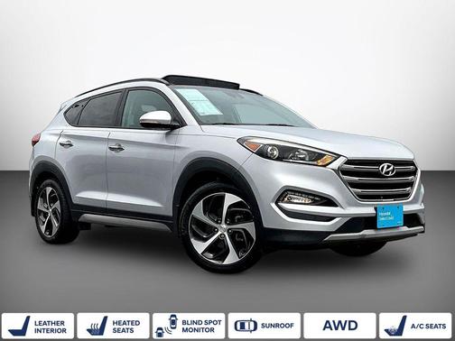 Molten Silver 2017 Hyundai TUCSON Limited