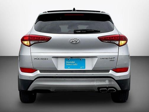 Molten Silver 2017 Hyundai TUCSON Limited
