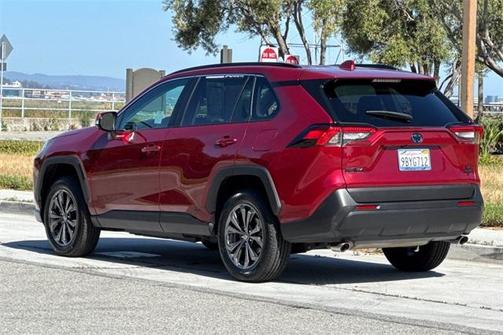 2022 Toyota RAV4 Hybrid XLE Premium