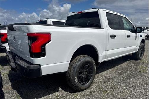 2025 Ford F-150 Lightning Pro