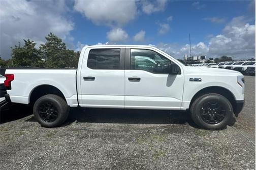 2025 Ford F-150 Lightning Pro