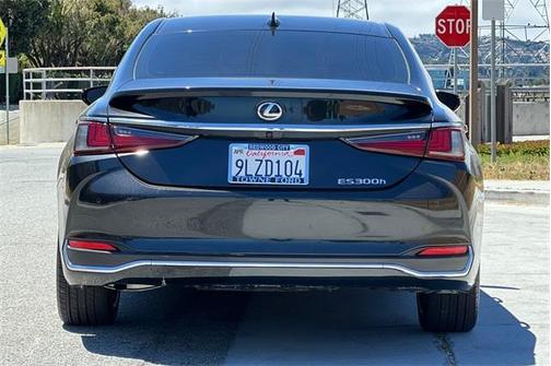 2024 Lexus ES 300h 300H