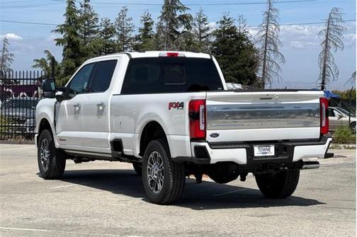 2025 Ford F-350 Platinum