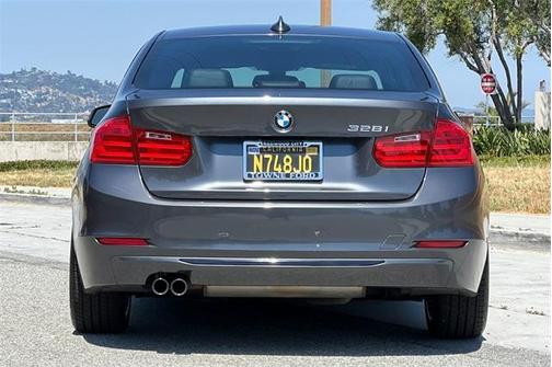 2013 BMW 328 i