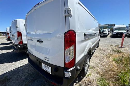 2025 Ford E-Transit Base