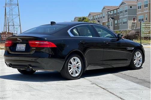 2019 Jaguar XE 25t Premium