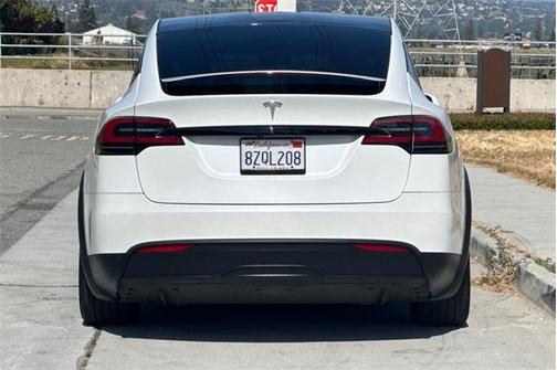 2022 Tesla Model X Base