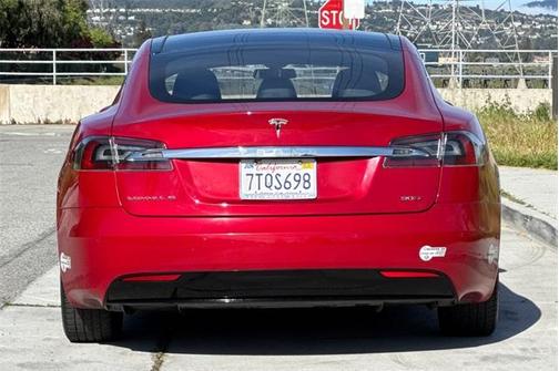2016 Tesla Model S 90D