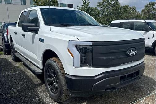 2025 Ford F-150 Lightning Pro