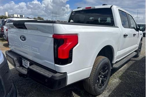 2025 Ford F-150 Lightning Pro