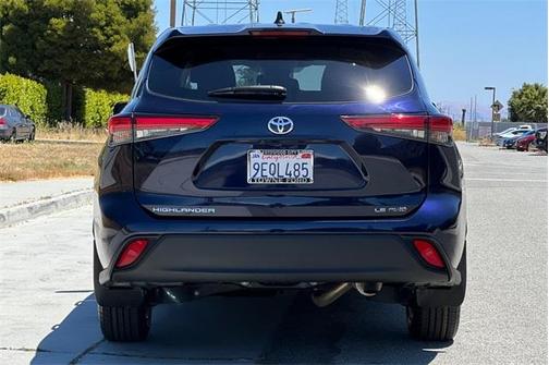 2023 Toyota Highlander LE