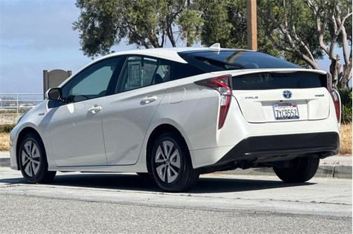 2017 Toyota Prius Three