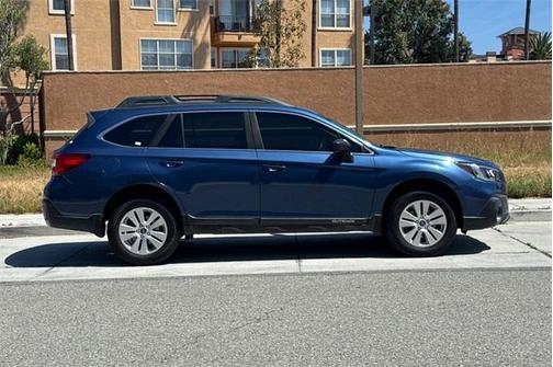 2019 Subaru Outback 2.5i