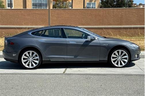 2013 Tesla Model S Performance